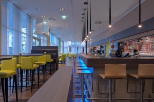 Restaurant o un lloc per menjar a Park Inn by Radisson Linz