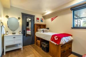 Postel nebo postele na pokoji v ubytování The Dorm Hotel