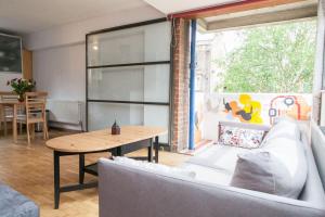 Pass the Keys Spacious Kennington Apartment, 4 mins from Station