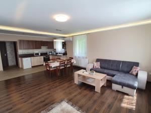 Nhà bếp/bếp nhỏ tại Holiday Home Vivi (nr. 182)