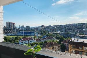 Udsigt til Pristina eller udsigt til byen taget fra lejligheden