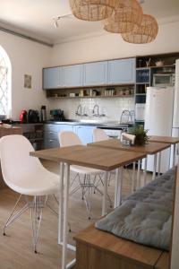 Kuchyň nebo kuchyňský kout v ubytování Angatu Hostel