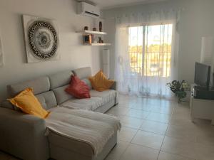 A seating area at Apartamento del sol