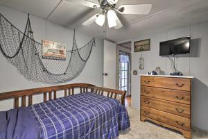 Gallery image of Lake Sinclair House with Lake Access and Kayaks! in Milledgeville