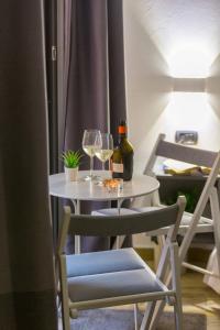 ETNEA 208 LUXURY JACUZZI SUITE Catania的酒水