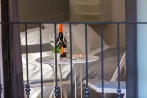 ETNEA 208 LUXURY JACUZZI SUITE Catania的酒水