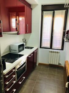 Kuchyňa alebo kuchynka v ubytovaní Apartamento The Wall Xperience