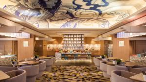 上海外滩英迪格酒店餐厅或其他用餐的地方