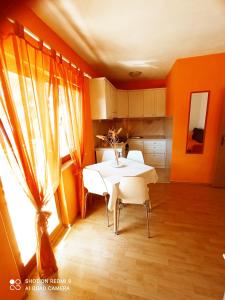 Fotografia z galérie ubytovania Apartments Bartol with Free Bikes and Great Local Food v Trogiri