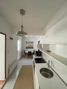 Kuchyň nebo kuchyňský kout v ubytování Holiday Home Cesarica