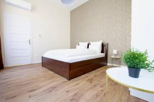 Premium Apartment by Hi5 - ASTORIA 4 bedroom 1072 Budapest, 14 Rákóczi út kép - 2