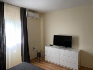 TV a/nebo společenská místnost v ubytování Holiday Home Cesarica