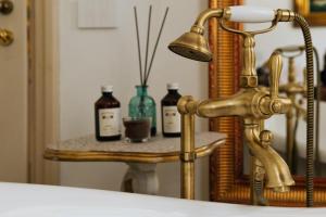 Fotografie z fotogalerie ubytování Domus Socolatae Residenza d'Epoca Charming B&B - Adults Only v destinaci Follonica