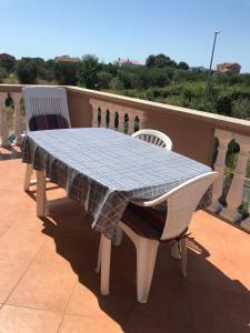 Balkón nebo terasa v ubytování Apartmani Sanda i Leo