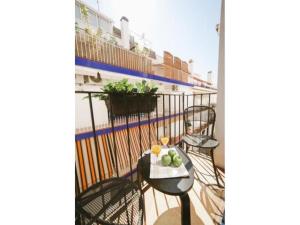 Balkón nebo terasa v ubytování Sitges Spaces Deluxe Beach Apartment- 3 Bedroom, 2 Bathroom, Next to Beach, Sleeps 6