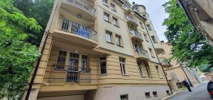 Budova, kde se apartmán nachází