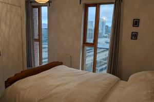 City centre apartment, 2min from Train Station