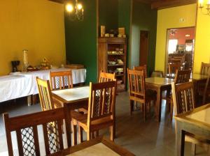 Restaurace v ubytování Pyrgos Adrachti + 37 fotografií