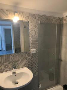 Kopalnica v nastanitvi Specchio di Parthenope B&B