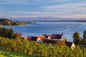 Gallery image of Penthouse - Sunset Dream in Uhldingen-Mühlhofen