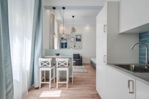 Kuchyňa alebo kuchynka v ubytovaní A13- Boutique Apartments, Best Location, by BQA