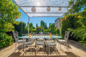 Vonkajšia záhrada v ubytovaní Villa Amelie-Private pool
