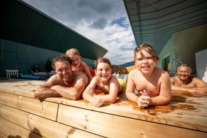 Majutusasutuse Familienhotel Felsenhof külastajad