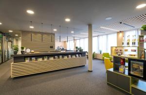 Lobby alebo recepcia v ubytovaní JUFA Hotel Laterns - Klangholzhus