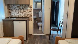 Η κουζίνα ή μικρή κουζίνα στο Vila Marina +34 φωτογραφίες