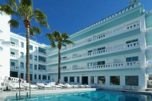 Bazén v ubytovaní Hotel MiM Ibiza & Spa - Adults Only alebo v jeho blízkosti