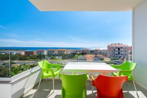 Balkón nebo terasa v ubytování Deluxe Apartments Tina with Pool