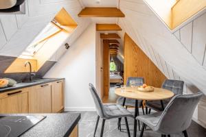 Kuchyňa alebo kuchynka v ubytovaní Willa MAJA Relax pod Giewontem APARTZAKOP