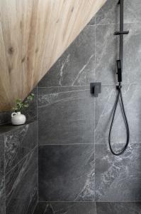 Kúpeľňa v ubytovaní Willa MAJA Relax pod Giewontem APARTZAKOP