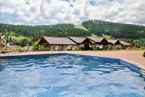 Nespecifikovaný výhled na hory nebo výhled na hory při pohledu z hotelu