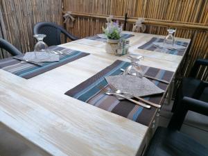 A restaurant or other place to eat at Hotel Eden