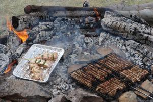 Εγκαταστάσεις μπάρμπεκιου για όλους τους επισκέπτες του ξενώνα