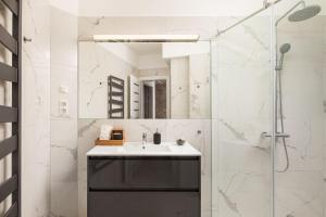 Kúpeľňa v ubytovaní Spa Residence Carbona Hévíz - Relax, Sissi Apartmanok