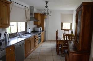 Kuchyň nebo kuchyňský kout v ubytování Villa Luna + 4 fotografie