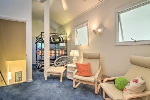 Φωτογραφία από το άλμπουμ του 1 Mi to Beach Sea Colony Condo with Balcony! σε Bethany Beach