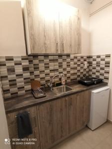 Kitchen o kitchenette sa Eirini Filippou rooms