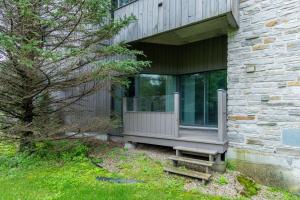 Κήπος έξω από το Condo avec parc aquatique !