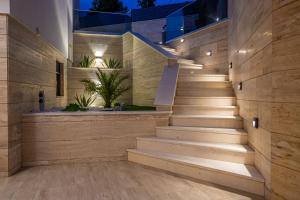 Fotografia z galérie ubytovania Villa Marassi with Heated Pool, Hot Tub and Sauna v destinácii Crikvenica
