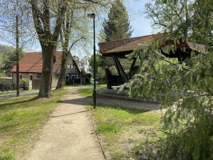 Foto sihtkohas Staré Splavy asuva majutusasutuse Řadová chata Máchovo jezero, Staré splavy - Pod Borným galeriist