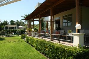 Zahrada ubytování Batis Hotel + 37 fotografií
