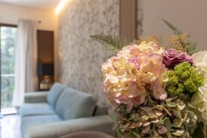 BiBo Suites Real Chancilleria的休息区