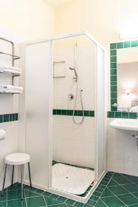 A bathroom at Casa Uffizi XIII Century Tower House Boutique Hotel