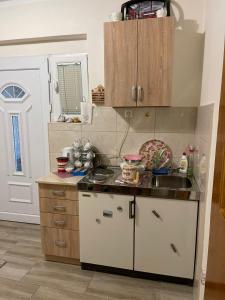 Η κουζίνα ή μικρή κουζίνα στο Apartmani Miro Trebinje