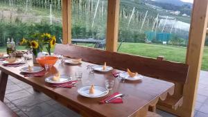 Makanan di atau berdekatan apartmen