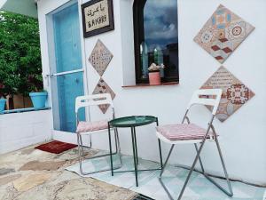 A seating area at Casa Bakara