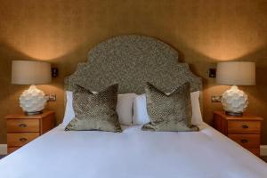 Llit o llits en una habitació de The Smugglers Inn